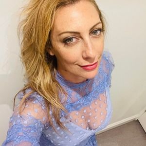 Meet your Posher, Daniella